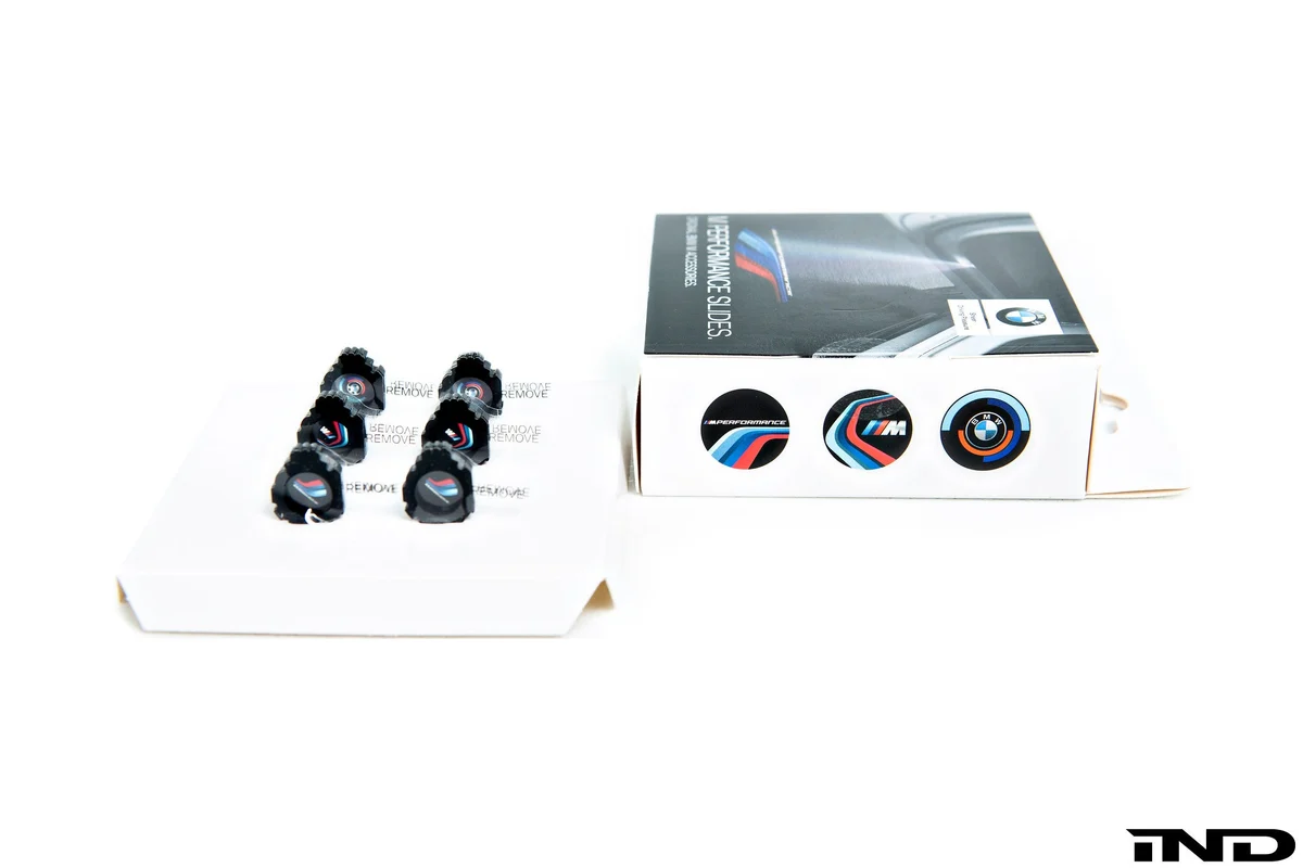BMW M Performance Kapı Logo Projektörü Ek Slayt Seti (3 Grafik)