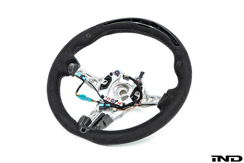 BMW M Performance Karbon ve Alcantara Elektronik Direksiyon – BMW M3 F80 / M4 F82